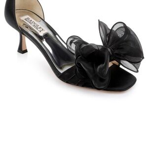 Badgley Mischka black satin bow heels